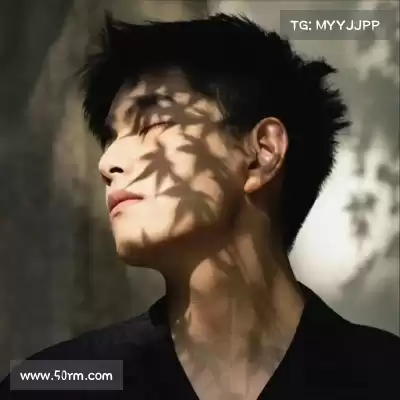 秋焰蓓